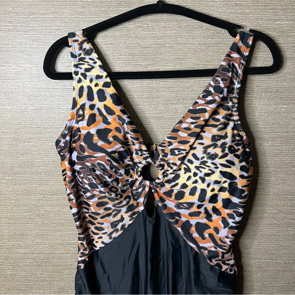 Swimsuits For All Women's Plus Size Center Ring Plunge One Piece Swimsuit XL